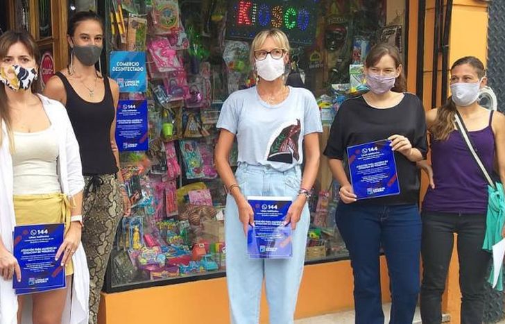 Recorrieron comercios de diferentes rubros.