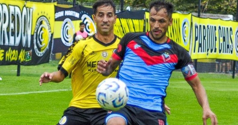 Brown de Adrogué y Comunicaciones se enfrentan en un encuentro clave.
