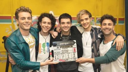 El elenco de la serie.