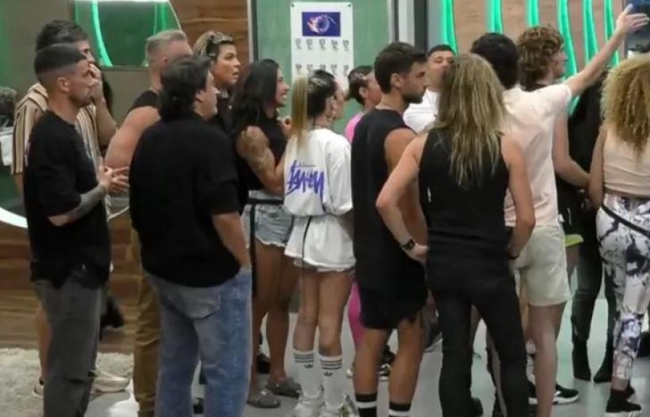 Casi todos en placa.