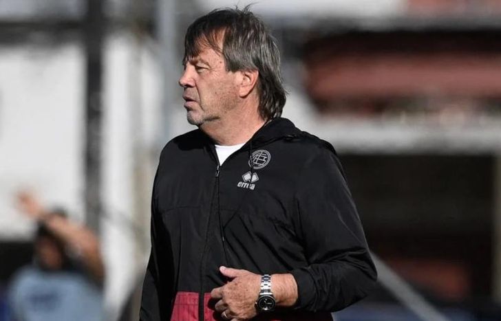 Ricardo Zielinski está obligado a buscar una variante ante Boca.