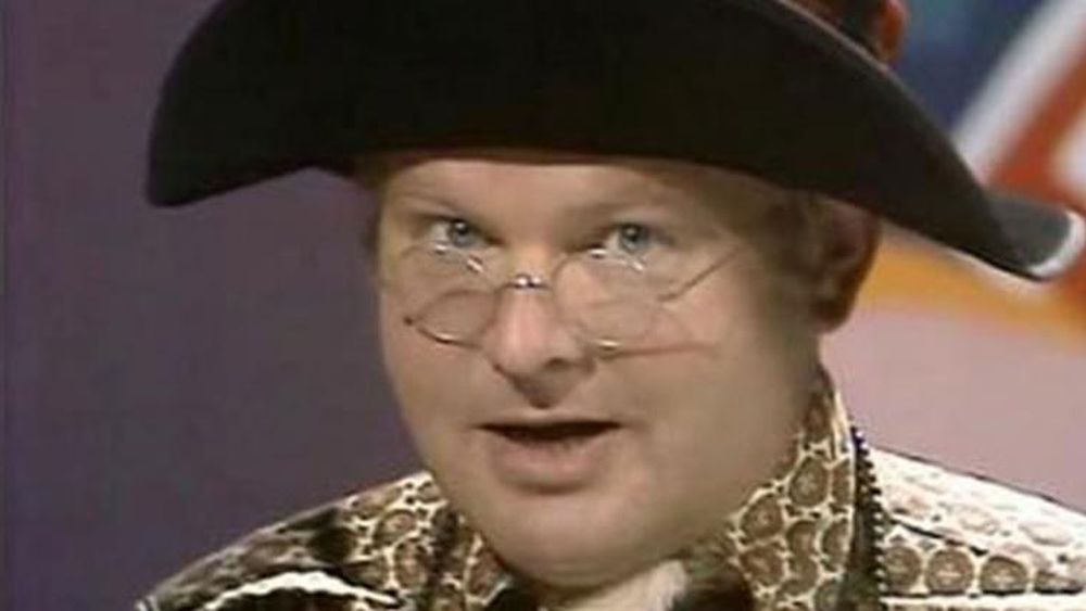 Benny Hill, el pícaro humorista con cara de niño