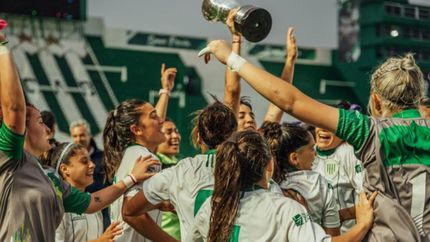 El equipo de Banfield jugará en la Primera División del Fútbol Femenino.