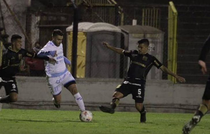 El Celeste ganaba 2 a 0: lo terminó perdiendo 3 a 2.