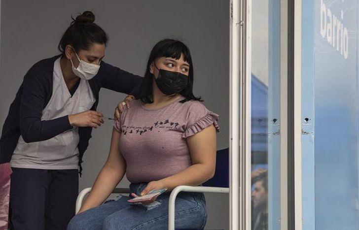 Aplicarán vacunas contra el Coronavirus y del Calendario Nacional.