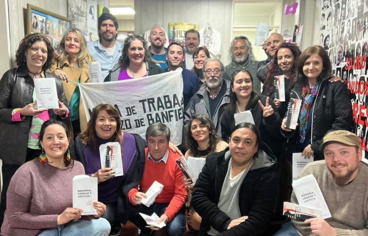 Un encuentro para para recordar La Noche de las Corbatas.