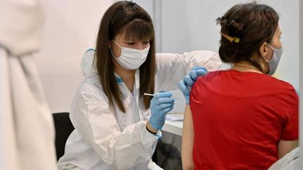 El Gobierno bonaerense negocia la compra de vacunas.