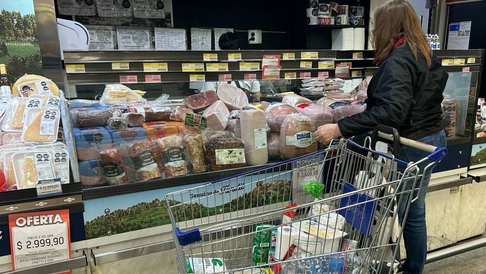 La inflación es del 33,5% en 12 meses.