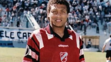 Custodio Mendes, el jugador de Cabo Verde, jugó en dos etapas en Temperley.