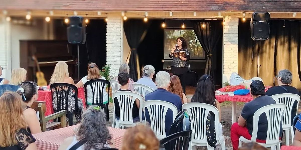 El objetivo es acompañar y darle lugar a artistas emergentes de Lomas.