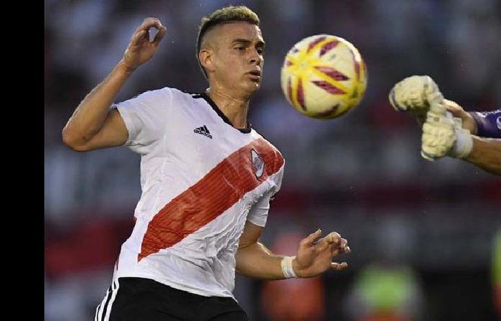 Rafael Borré pierde con la salida de Martín Arias. River venció a Racing en el Monumental.