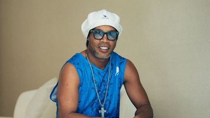 Ronaldinho lanzó su primer disco.&nbsp;