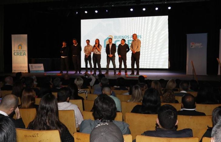 El encuentro se realizó en el Teatro del Municipio.