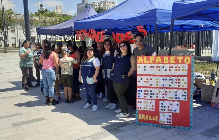 Las escuelas exhibieron su trabajo en materia educativa y deportiva.