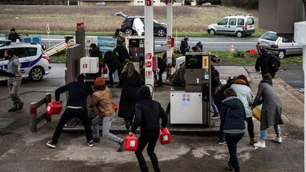 El caos ante el fin del sistema.