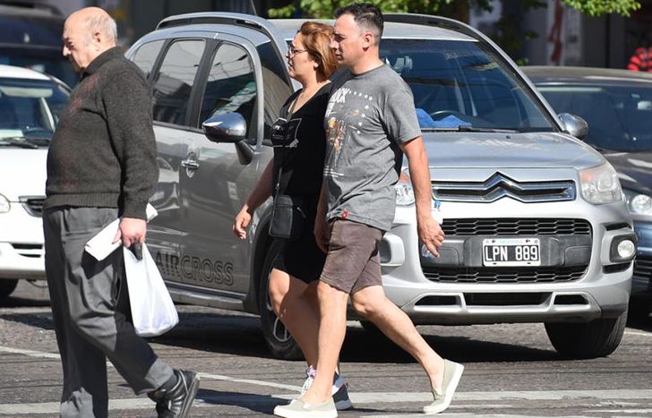 Semana de remera y pullover también.