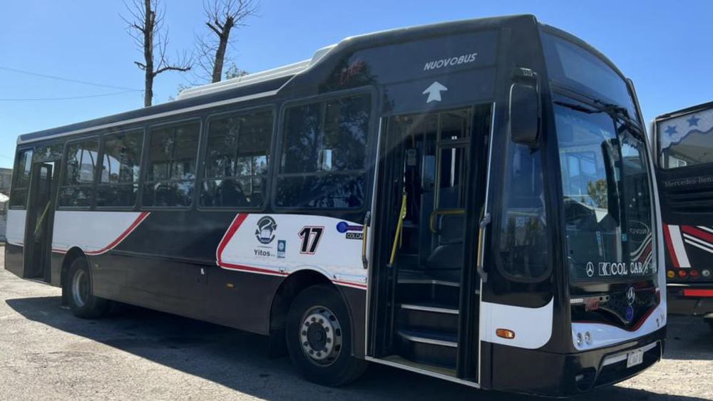 La línea 562 B une Lomas con Llavallol.