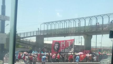 Corte de tránsito en Puente La Noria.