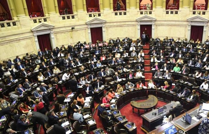 El decreto extendió las sesiones extraordinarias hasta el 15 de febrero.