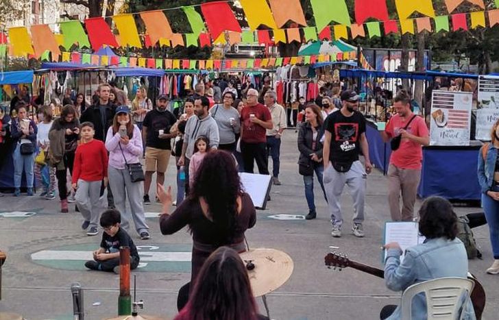 En Maipú y Vergara, Banfield.