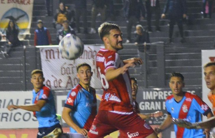 Malvacio no logra conectar el centro.